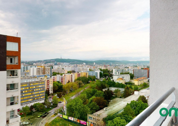 PRENAJATÉ | S krásnym výhľadom na 15 poschodí v Perle Ružinova