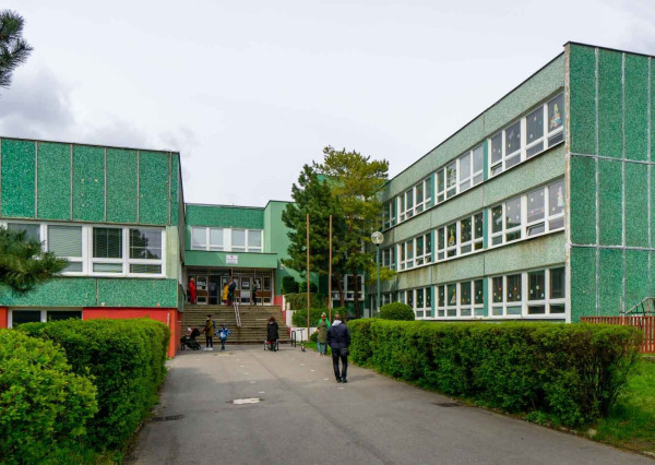 PRENAJATÉ- 1 izb. útulný byt s balkónom kompletne zariadený v novostavbe časť - SLNEČNICE MESTO, BA V.