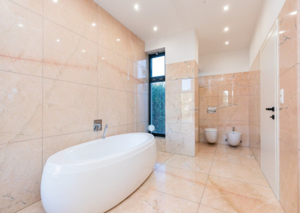 Exkluzívna vila v TOP lokalite KOLIBA - VINOHRADY s panoramatickým výhľadom.