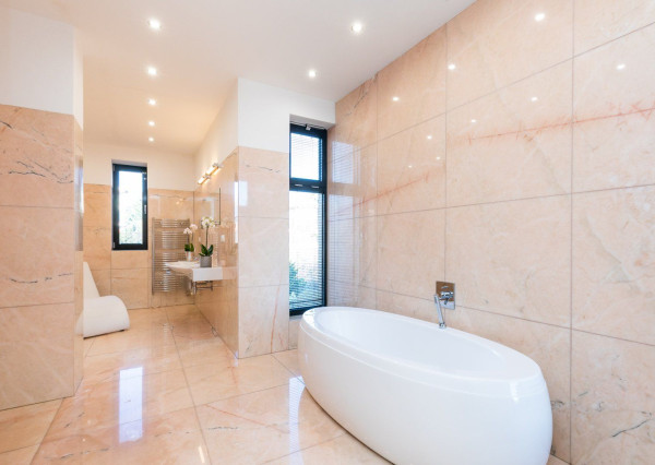 Exkluzívna vila v TOP lokalite KOLIBA - VINOHRADY s panoramatickým výhľadom.