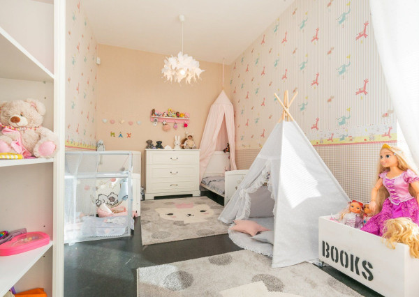 Exkluzívna vila v TOP lokalite KOLIBA - VINOHRADY s panoramatickým výhľadom.