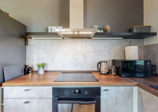 PRENAJATÉ-Kompletne zariadený, nový 2 izb. byt 62 m2, loggia, pivnica, parking garáž - NOVOSTAVBA BORY