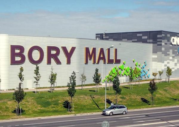 PRENAJATÉ-Kompletne zariadený, nový 2 izb. byt 62 m2, loggia, pivnica, parking garáž - NOVOSTAVBA BORY