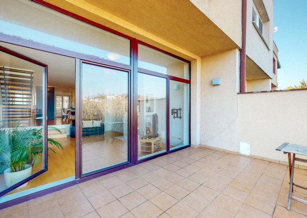 PREDANÉ- 5 izb.rodinný dom v TOP lokalite KOLIBA s panoramatickým výhľadom na mesto a zeleň, sauna,krb,garáž.