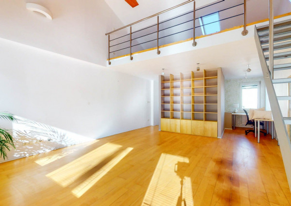 PREDANÉ- 5 izb.rodinný dom v TOP lokalite KOLIBA s panoramatickým výhľadom na mesto a zeleň, sauna,krb,garáž.