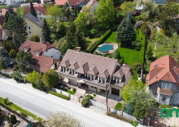 PREDANÉ-6 izb.rodinný dom,POZEMOK 1112 m2, v tesnej blízkosti lesa.