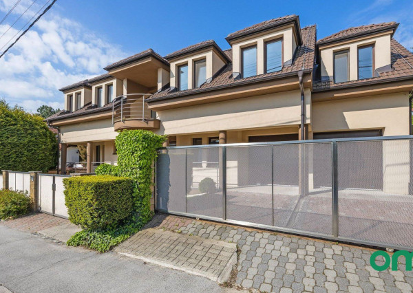 PREDANÉ-6 izb.rodinný dom,POZEMOK 1112 m2, v tesnej blízkosti lesa.