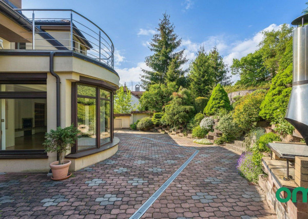 PREDANÉ-6 izb.rodinný dom,POZEMOK 1112 m2, v tesnej blízkosti lesa.