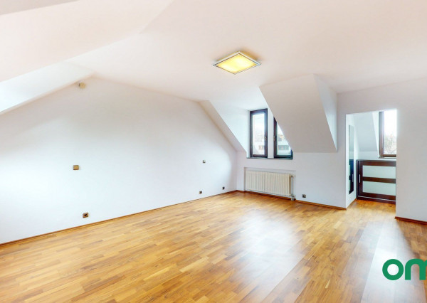 PREDANÉ-6 izb.rodinný dom,POZEMOK 1112 m2, v tesnej blízkosti lesa.