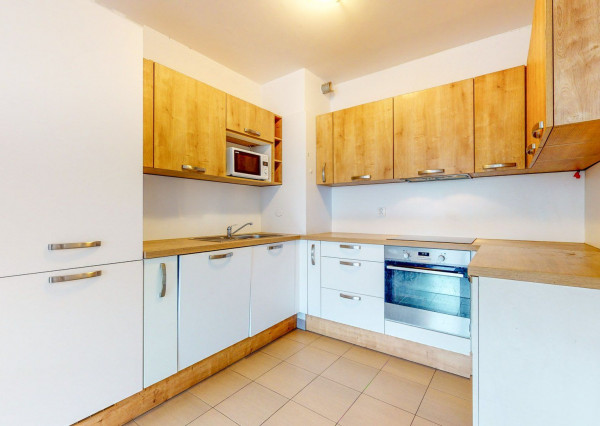 Južne orientovaný 3i s parkovaním v Perle Ružinova