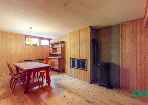 PREDANÉ-6 izb.rodinný dom,POZEMOK 1112 m2, v tesnej blízkosti lesa.