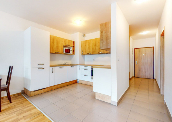 Južne orientovaný 3i s parkovaním v Perle Ružinova