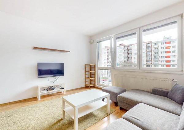 Južne orientovaný 3i s parkovaním v Perle Ružinova