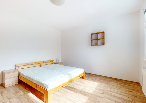 Južne orientovaný 3i s parkovaním v Perle Ružinova