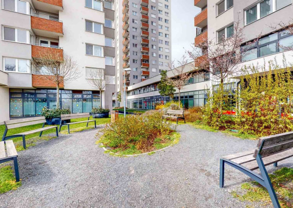 Južne orientovaný 3i s parkovaním v Perle Ružinova