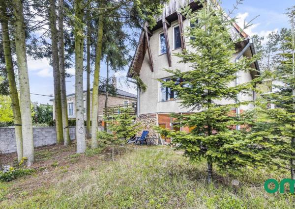 PREDANÉ -rodinný dom priamo pod lesom na pozemku 1638 m2 s potôčikom, tichá lokalita obklopená prírodou.