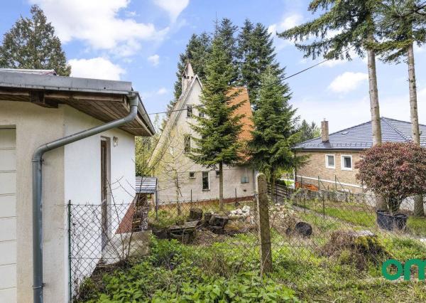 PREDANÉ -rodinný dom priamo pod lesom na pozemku 1638 m2 s potôčikom, tichá lokalita obklopená prírodou.