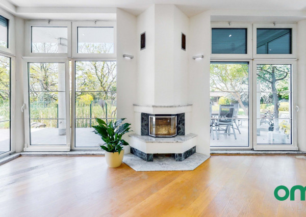 Predané, r.d., pozemok 1540 m2 s bazénom, záhradným jazierkom, altánkom - STRMÝ VŔŠOK.