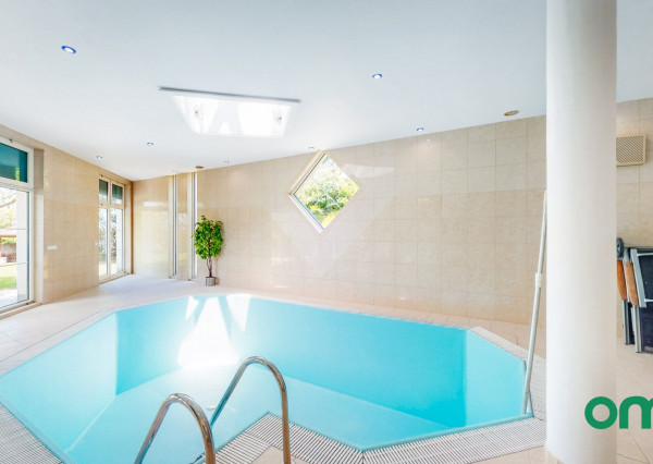 Predané, r.d., pozemok 1540 m2 s bazénom, záhradným jazierkom, altánkom - STRMÝ VŔŠOK.