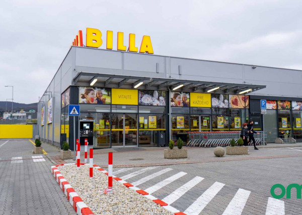 Predané, r.d., pozemok 1540 m2 s bazénom, záhradným jazierkom, altánkom - STRMÝ VŔŠOK.