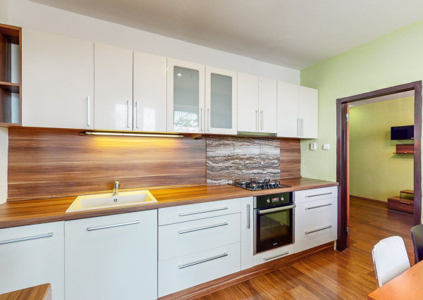 PREDANÉ - ul. Ružová - 3 izb. byt v TOP časti Stupavy.