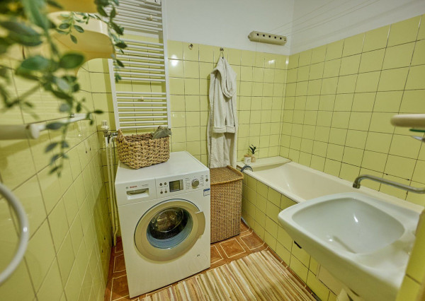 PREDANÉ: Na predaj: 2-izbový byt na Slovinskej ulici, Trnávka, 2x balkon