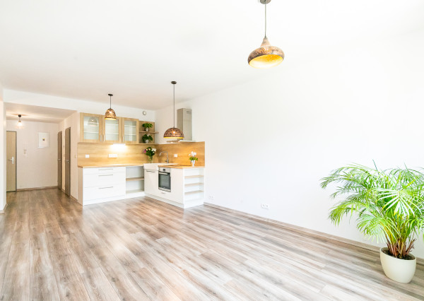 PREDANÉ - NOVOSTAVBA 2 izb. byt 64,4m2- loggia,parking.