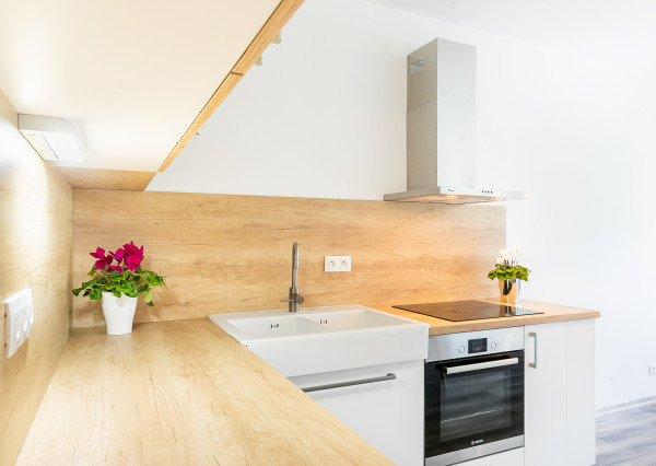 PREDANÉ - NOVOSTAVBA 2 izb. byt 64,4m2- loggia,parking.