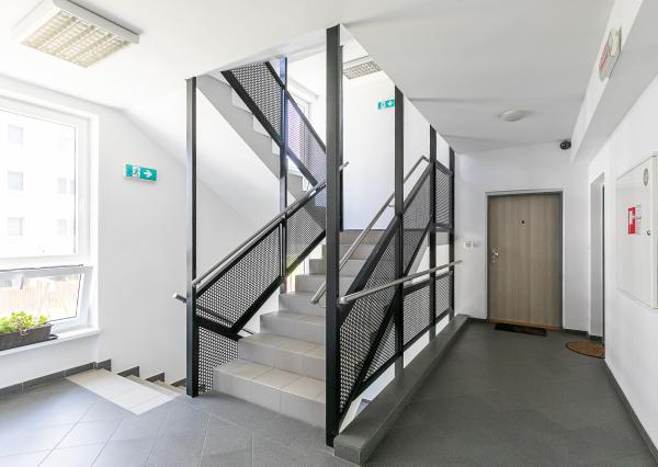 PREDANÉ - NOVOSTAVBA 2 izb. byt 64,4m2- loggia,parking.