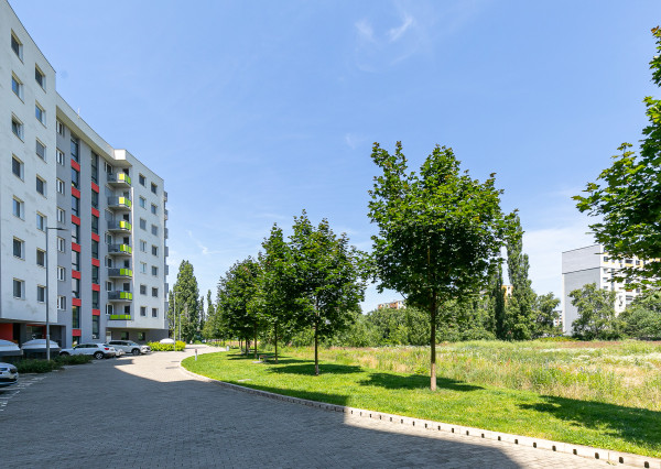 PREDANÉ - NOVOSTAVBA 2 izb. byt 64,4m2- loggia,parking.