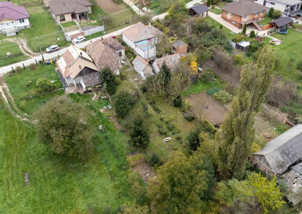 Pozemok na predaj v Alekšinciach s možnosťou rozdelenia na 2