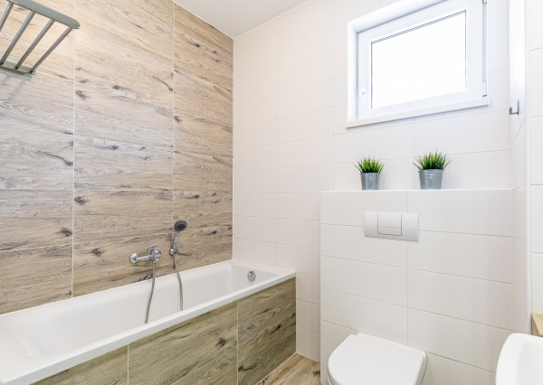 VEĽKORYSÝ 4 izb.byt 92 m2 + terasa,loggia,komora,2x parking.