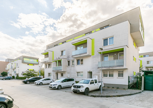 VEĽKORYSÝ 4 izb.byt 92 m2 + terasa,loggia,komora,2x parking.