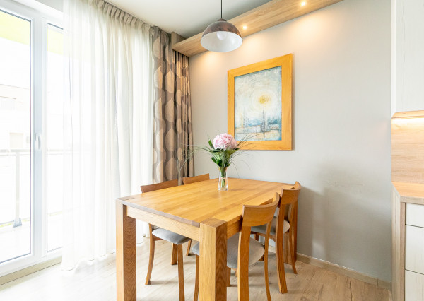 VEĽKORYSÝ 4 izb.byt 92 m2 + terasa,loggia,komora,2x parking.