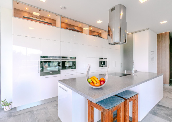 Výnimočná vila ZÁHORSKÉ SADY s bazénom, pozemok 1157 m2.