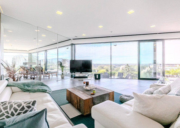 Výnimočná vila ZÁHORSKÉ SADY s bazénom, pozemok 1157 m2.