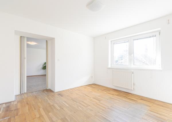 Prenajaté: rod.dom v tesnej BLÍZKOSTI LESA,NÁMESTIA a PÚTNICKÉHO AREÁLU