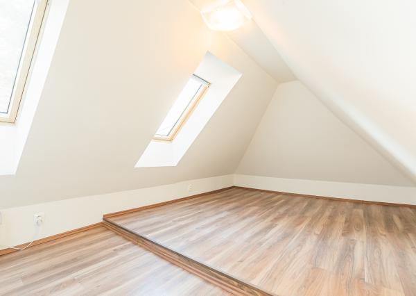 Prenajaté: rod.dom v tesnej BLÍZKOSTI LESA,NÁMESTIA a PÚTNICKÉHO AREÁLU