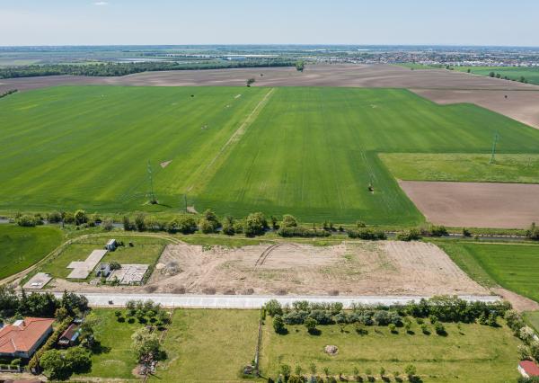 Pozemok č.6 v novo dokončenej lokalite, Štvrtok na ostrove