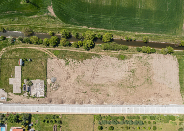 Pozemok č.6 v novo dokončenej lokalite, Štvrtok na ostrove