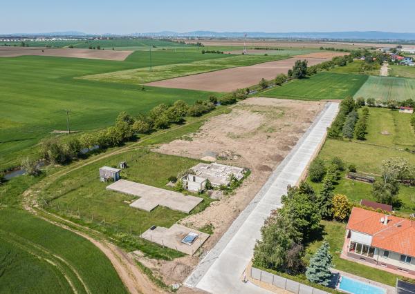 Pozemok č.7 v novo dokončenej lokalite, Štvrtok na ostrove