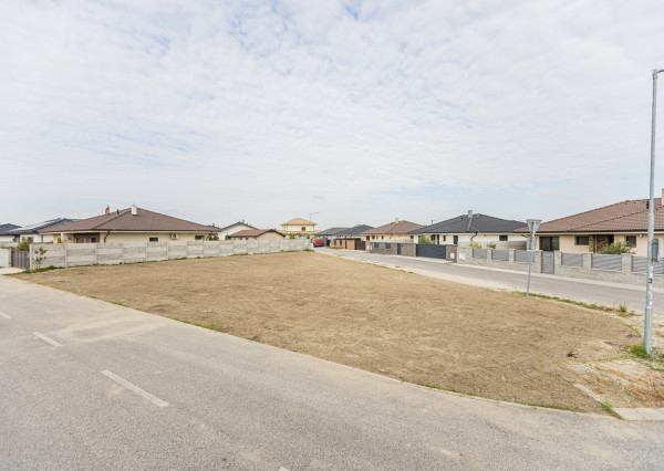 Ponuka posledného stavebného pozemku v Moste pri Bratislave