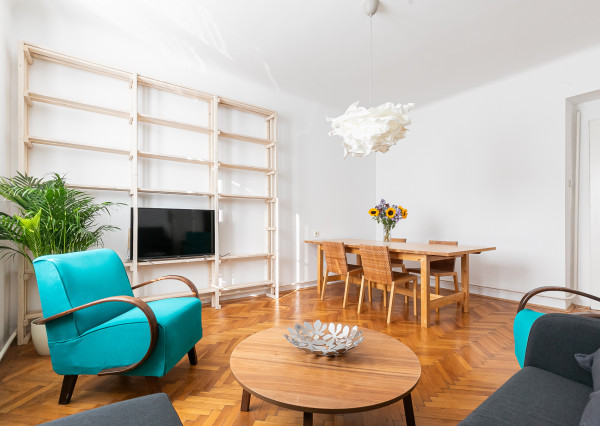 Prenajaté - 2,5 izb.byt 65 m2 s dvorom v centre STARÉHO MESTA