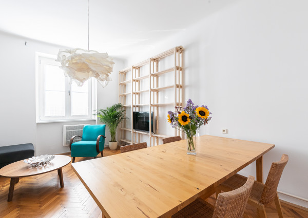 Prenajaté - 2,5 izb.byt 65 m2 s dvorom v centre STARÉHO MESTA