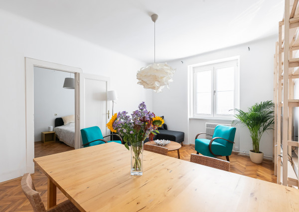 Prenajaté - 2,5 izb.byt 65 m2 s dvorom v centre STARÉHO MESTA