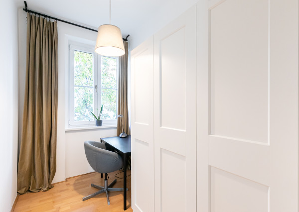 Prenajaté - 2,5 izb.byt 65 m2 s dvorom v centre STARÉHO MESTA