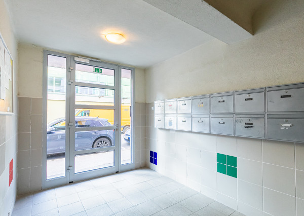 Prenajaté - 2,5 izb.byt 65 m2 s dvorom v centre STARÉHO MESTA