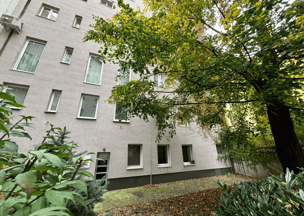 Prenajaté - 2,5 izb.byt 65 m2 s dvorom v centre STARÉHO MESTA