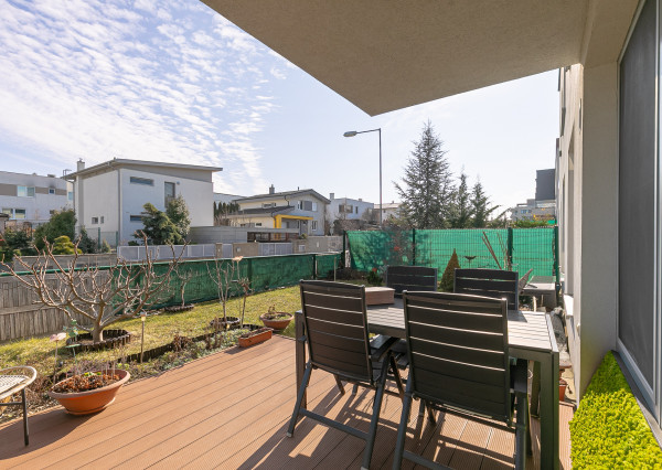 3 izb.byt s PREDZÁHRADKOU+TERASA,KLIMATIZÁCIA,PARKING.