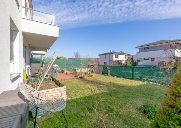 3 izb.byt s PREDZÁHRADKOU+TERASA,KLIMATIZÁCIA,PARKING.